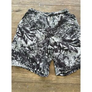 Lululemon Men’s Pace Breaker Short 9" Linerless Black & White Size Medium